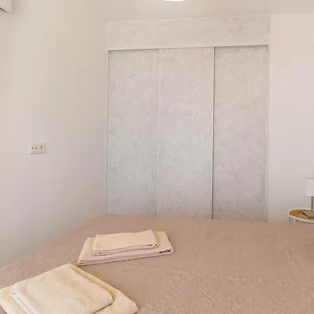 Apartment Mirage House