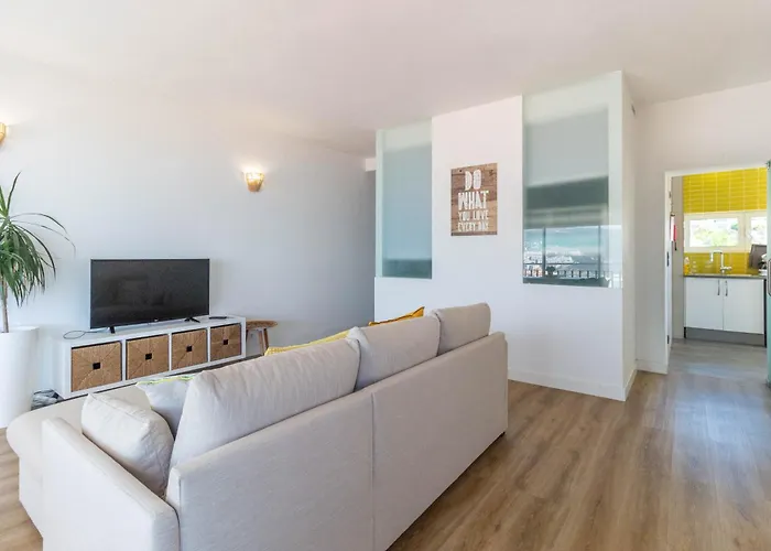 Mirage House Σεσίμπρα